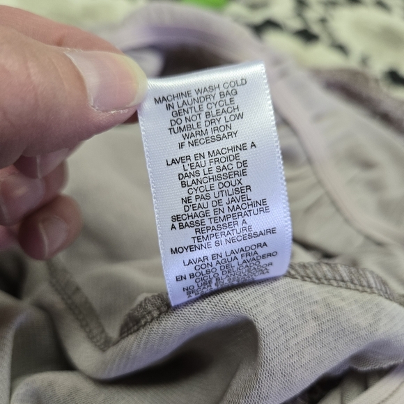 MICHAEL KORS | Floral Paisley Sleeveless Top In Taupe/Purple/Brown sz S - Picture 9 of 9